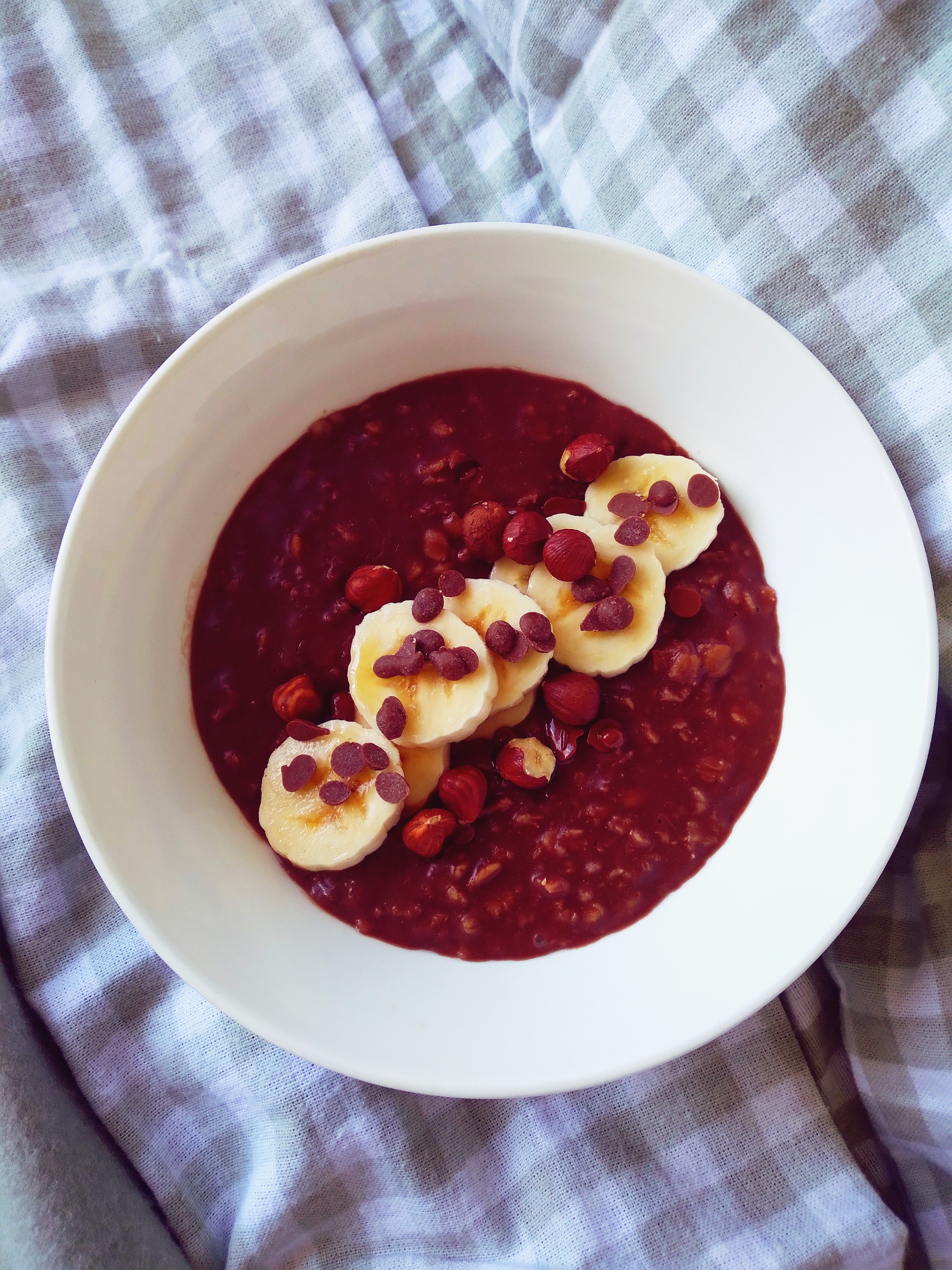 The Vegan Cookbook Challenge #18: Chocolate & Hazelnut Porridge – June 2022