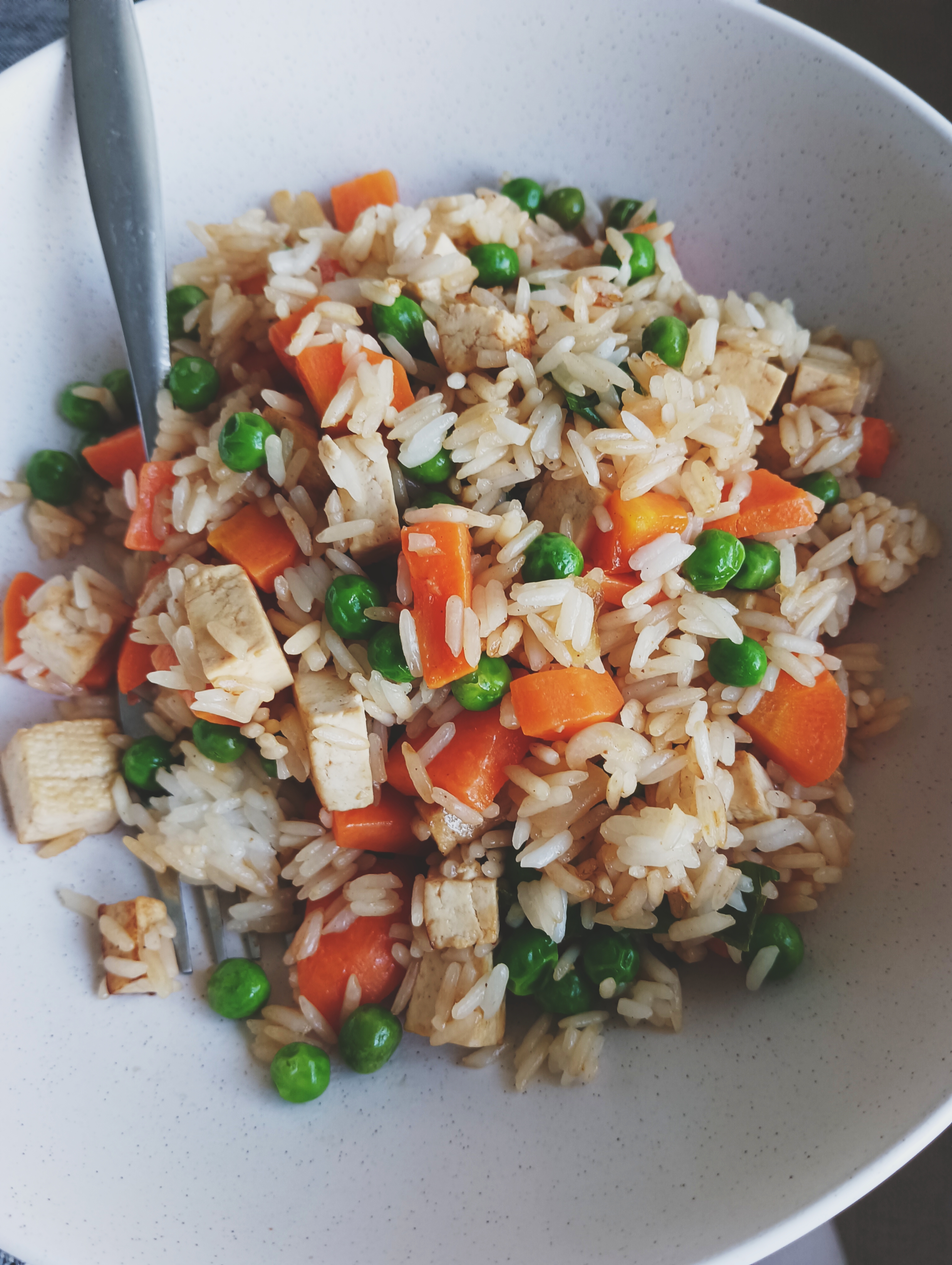 The Vegan Cookbook Challenge #22: 5-Spice Fried Rice – October 2022