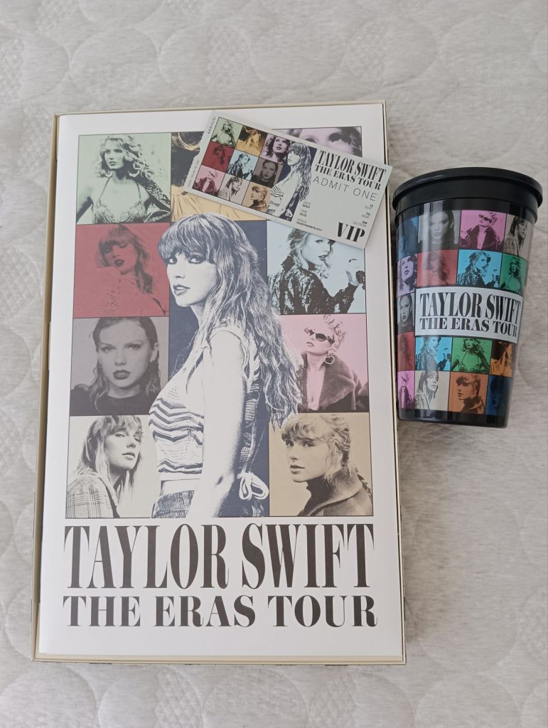 My incredible VIP merch package!